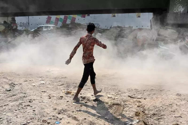 GRAP-III: MCD councillors flag ‘inadequate’ dust control efforts