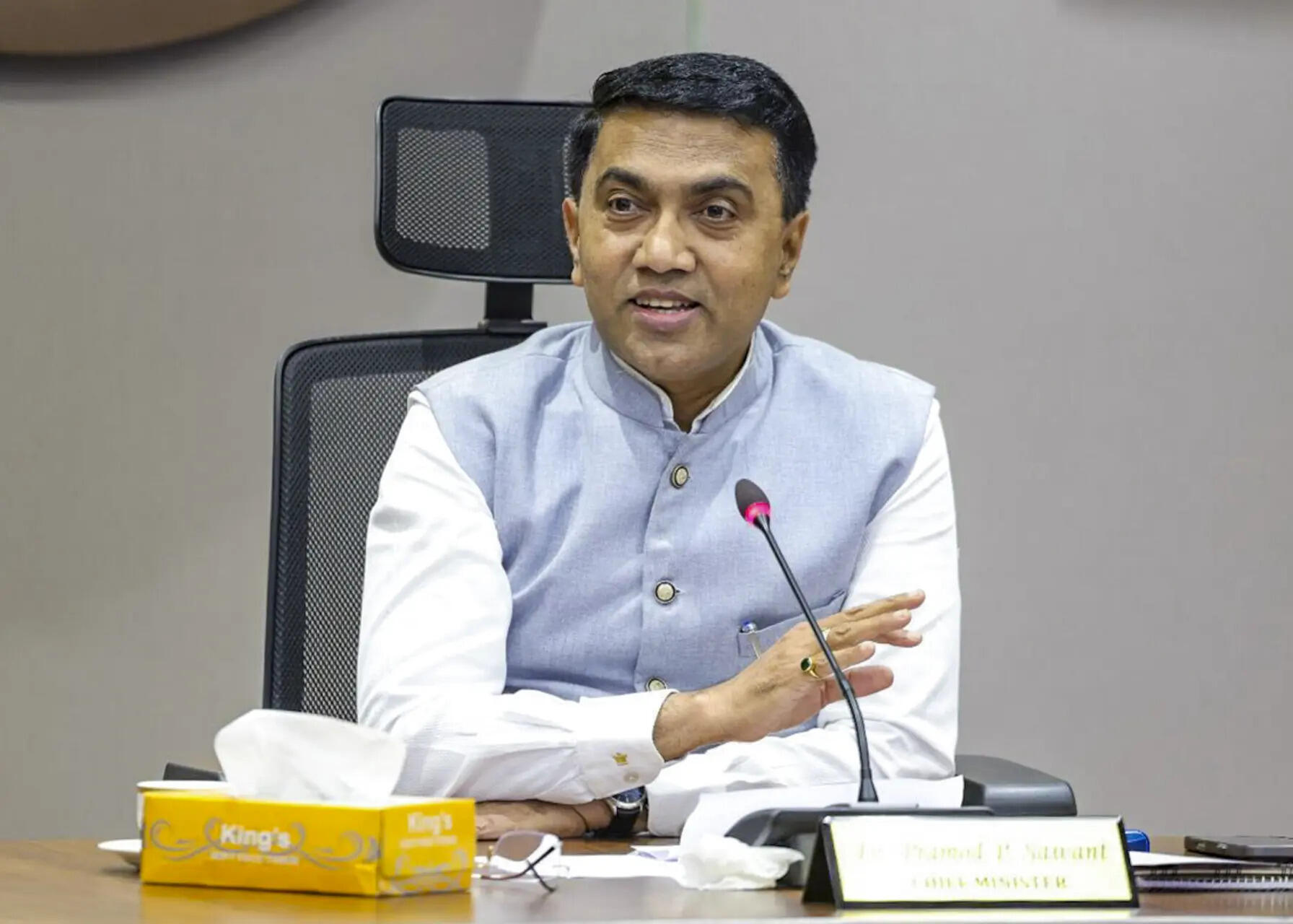 No commercial vehicle nod for tenants: CM