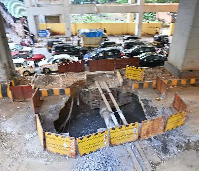 BMC blasts MMRDA over damage to Mumbai roads, sewer lines due to Metro and bridge constructions