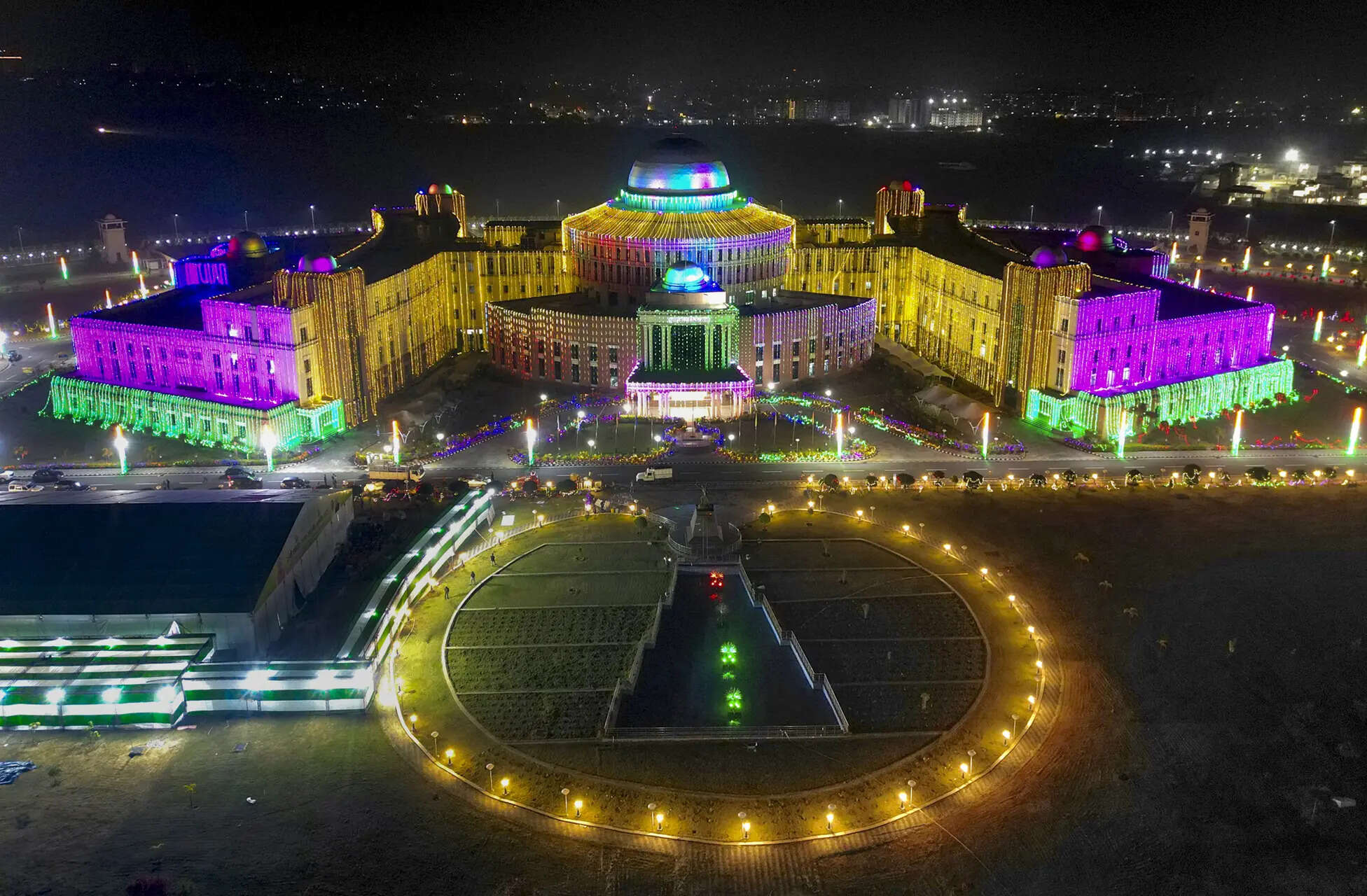 Traffic changes for celebrations: Ranchi to restrict vehicle movement for Jharkhand Vidhan Sabha's silver jubilee; Heavy goods vehicles banned in city from 6 am to midnight