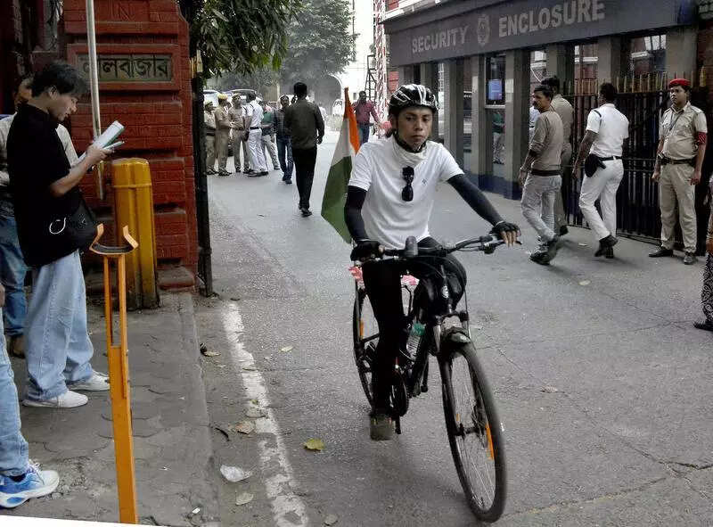 Trans activist pedals 1,500 km to Kol with appeal for peace in Manipur