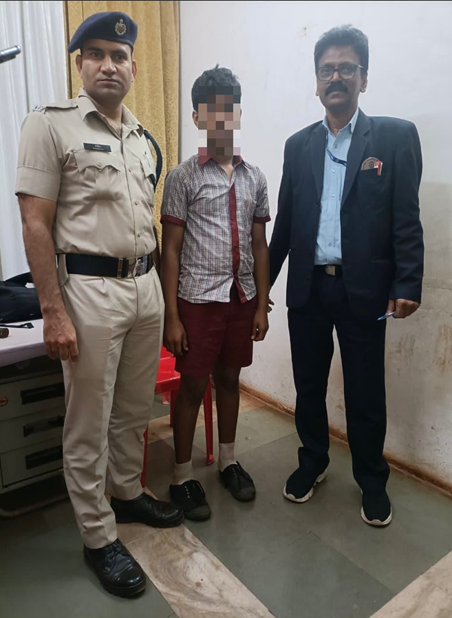 Cops rescue two kidnapped minors, railway officials help third child unite with family