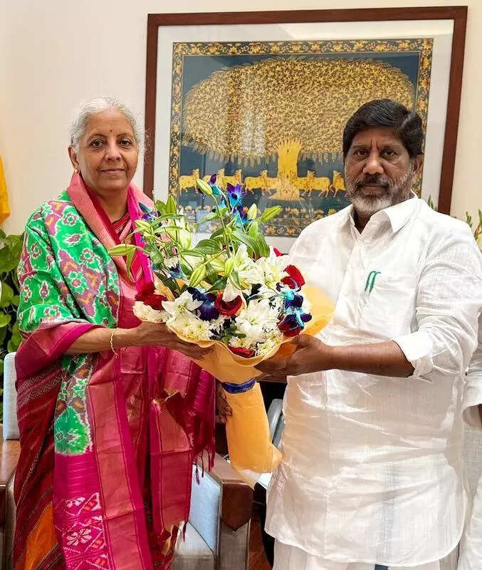 CM, ministers to dine with govt school students, says Bhatti