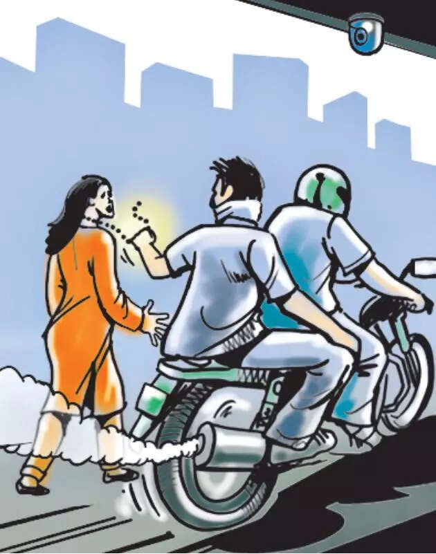 Three chain snatchers arrested, five cases solved in Ahmedabad