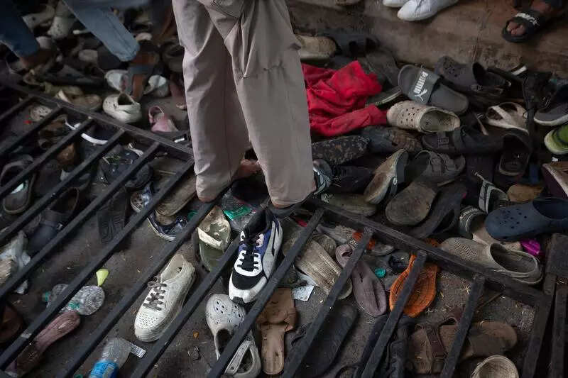 Deadline looms but House committee yet to meet on crowd control bill