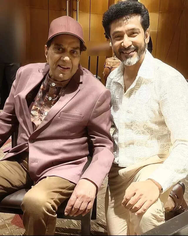 Another gem lost, Dharmendra bids adieu to 59-yr bond with Kol