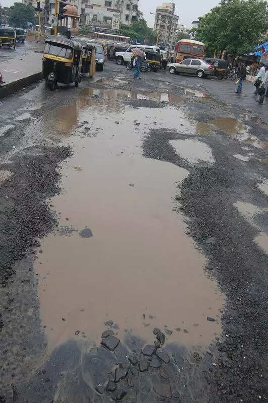 Corporations in dispute over road jurisdiction in pothole death? Bombay high court pushes for 50:50 payment of compensation