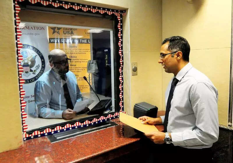 US cap on varsities’ int’l intake makes Indian students anxious