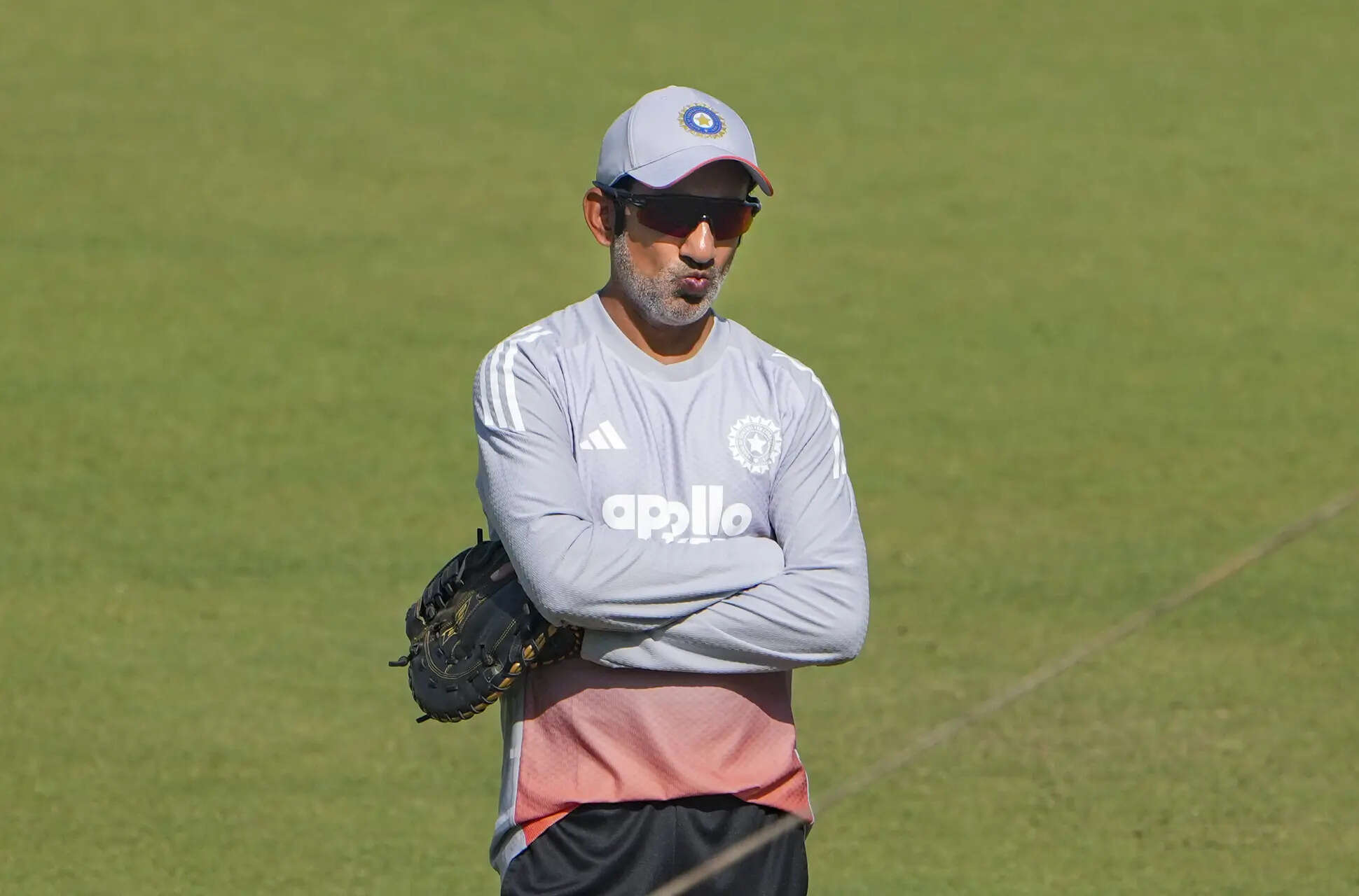 Why is Gautam Gambhir reluctant to use Test specialists?