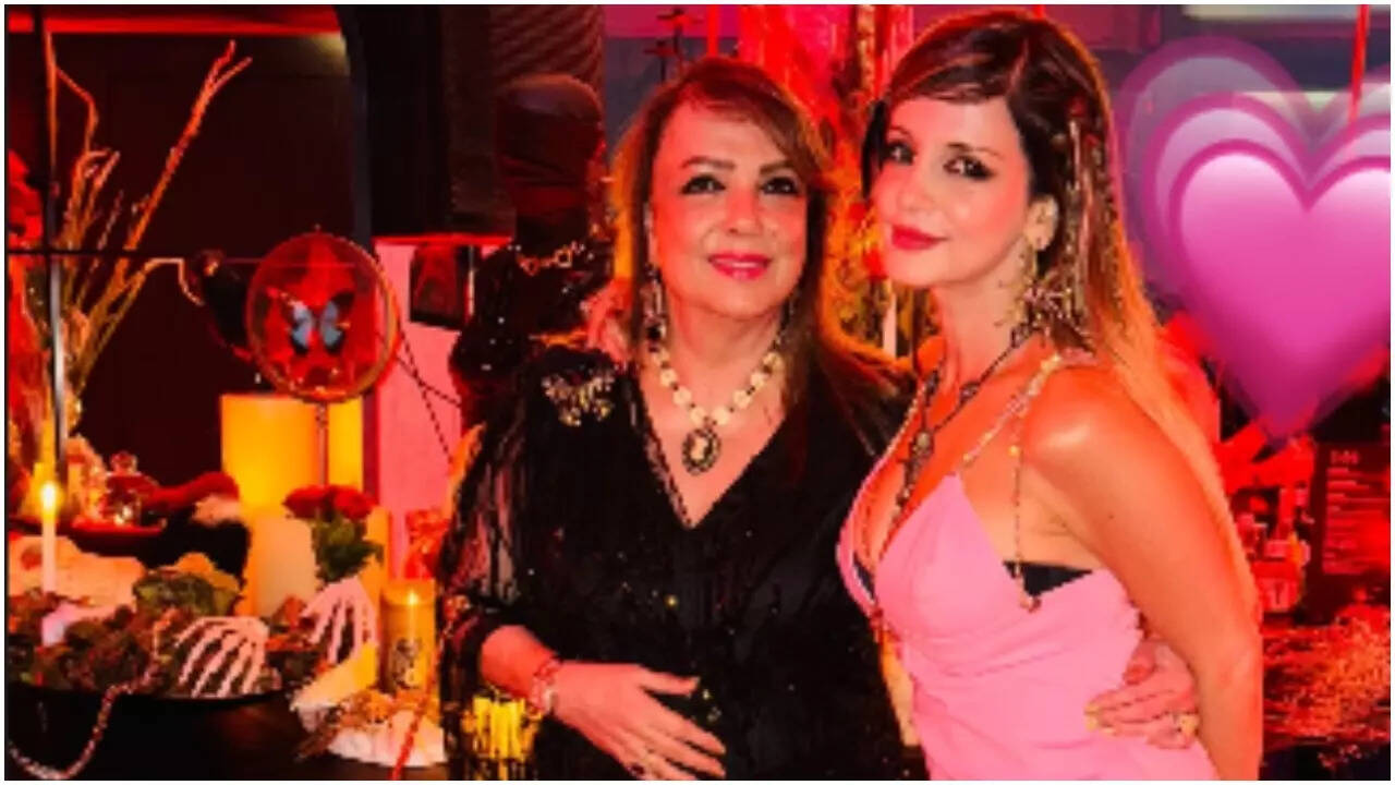 Sussanne Khan shares a heartfelt tribute to Zarine Khan