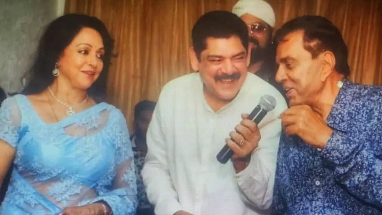 Nikitin Dheer recalls Dharmendra’s emotional call from the ICU