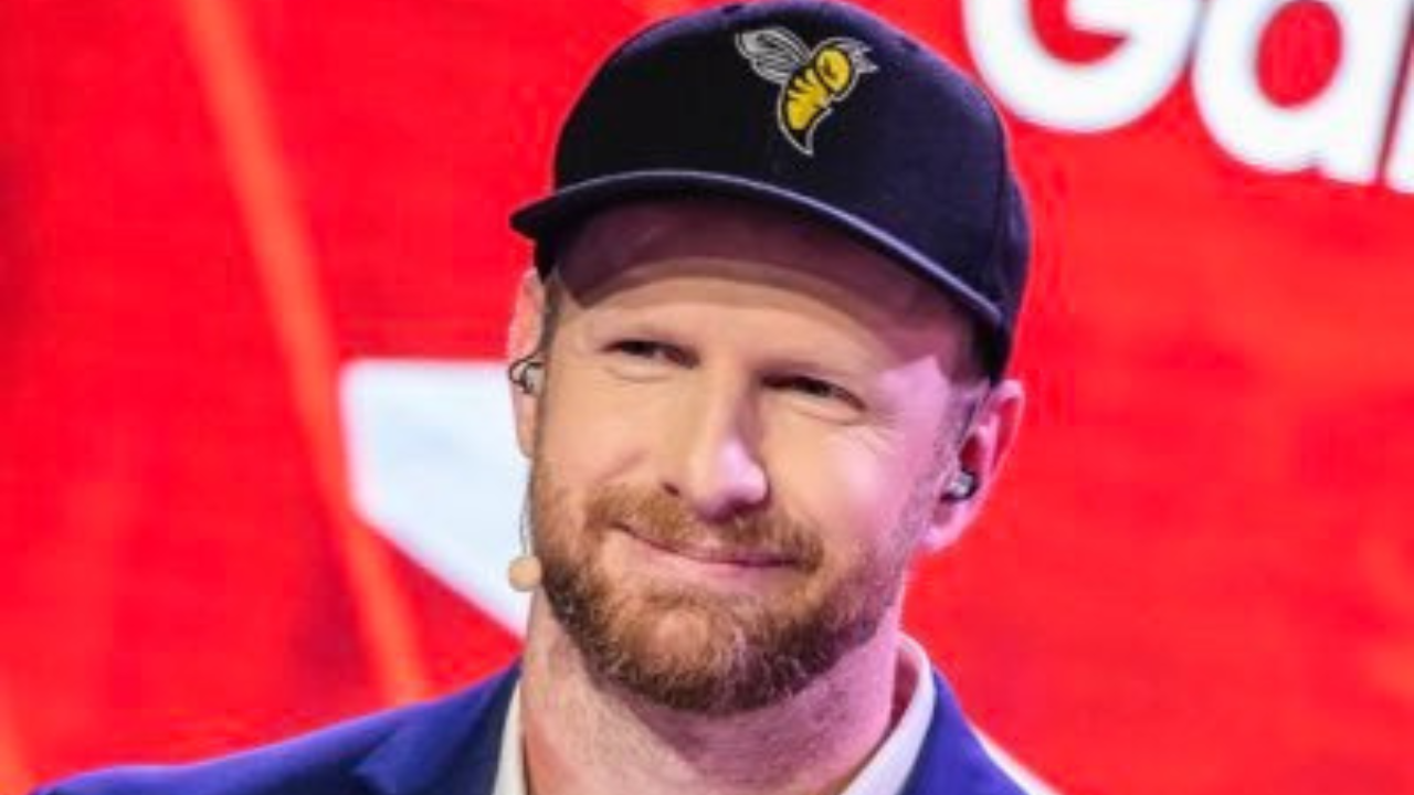 What led to YouTube giving EricOneHive three copyright strikes and why is he ready to quit Clash of Clans completely?