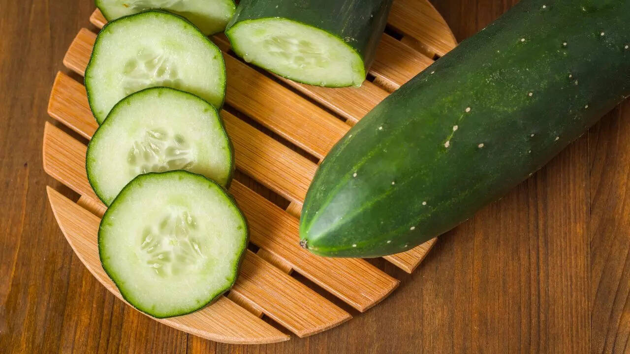 Who should avoid cucumbers: Side effects, allergies, and digestive risks explained