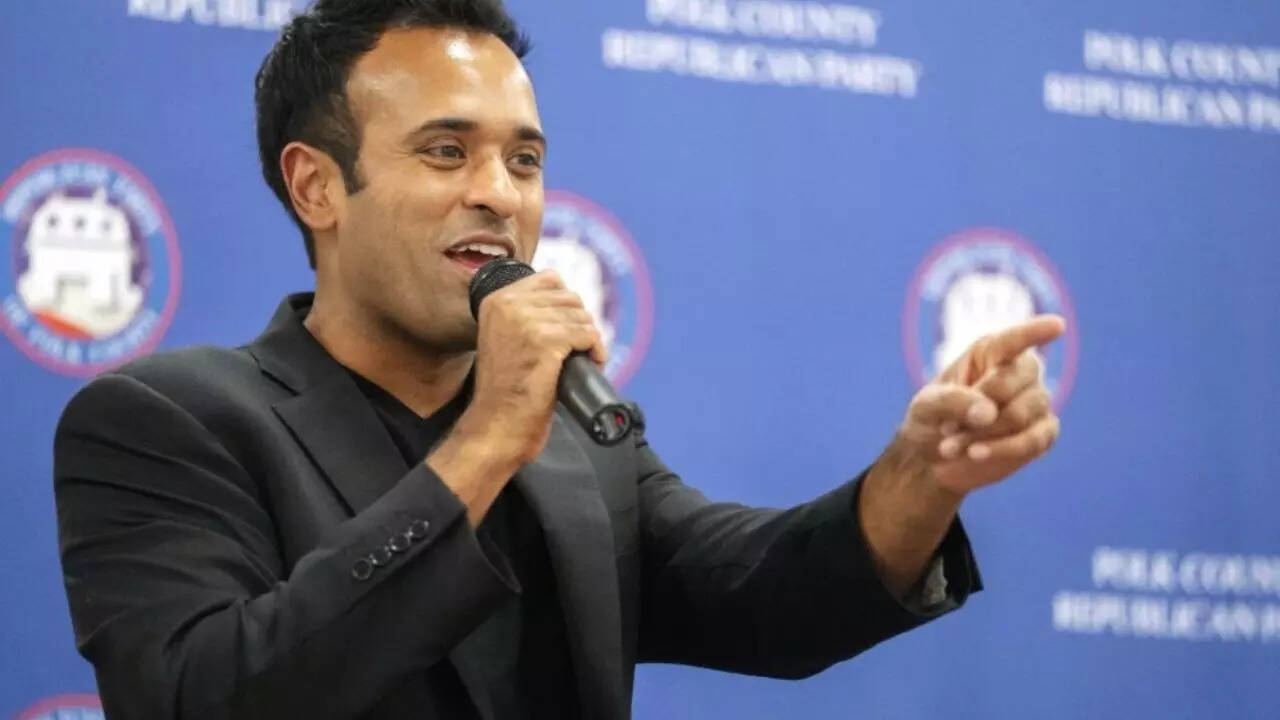 ‘Very Amerdican’: Vivek Ramaswamy shares Thanksgiving joke on his Indian-American identity