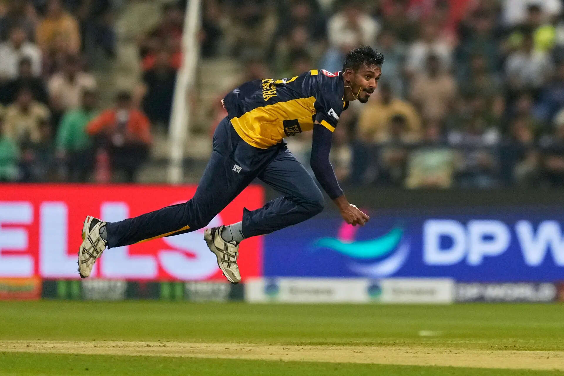 T20 tri-series: Chameera's 4-fer against Pakistan leads Sri Lanka to final