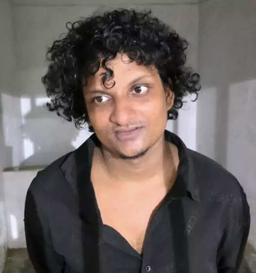 SHO fires gun as Kaapa accused attacks team in Thiruvananthapuram