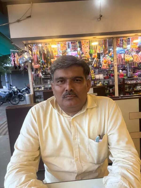 Another BLO dies of heart attack in Mehsana district of Gujarat