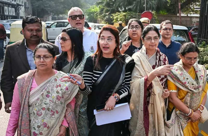 EC boxes in Bengal with 11 roll observers after Trinamool takes SIR plaint to Delhi