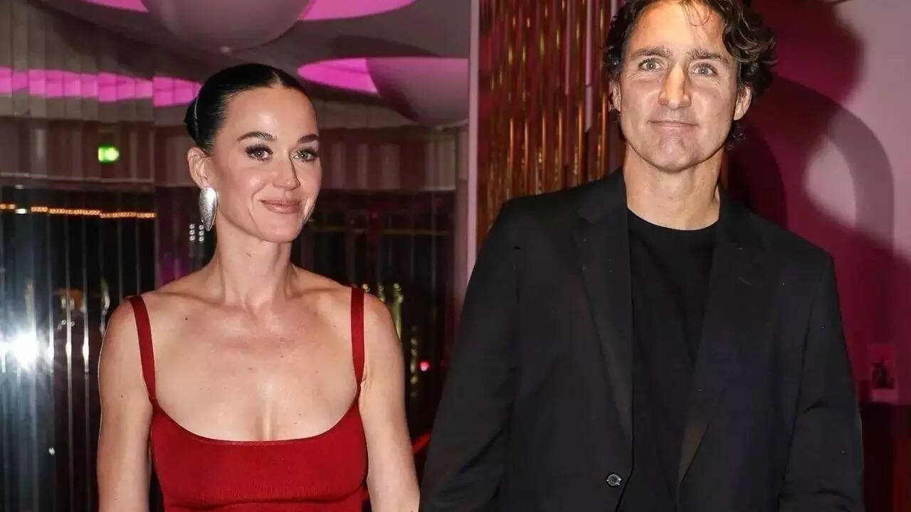 Justin Trudeau dating Katy Perry for ‘fame’ and ‘doesn’t want the trend to stop,’ source reveals: ‘It’s key to his survival’