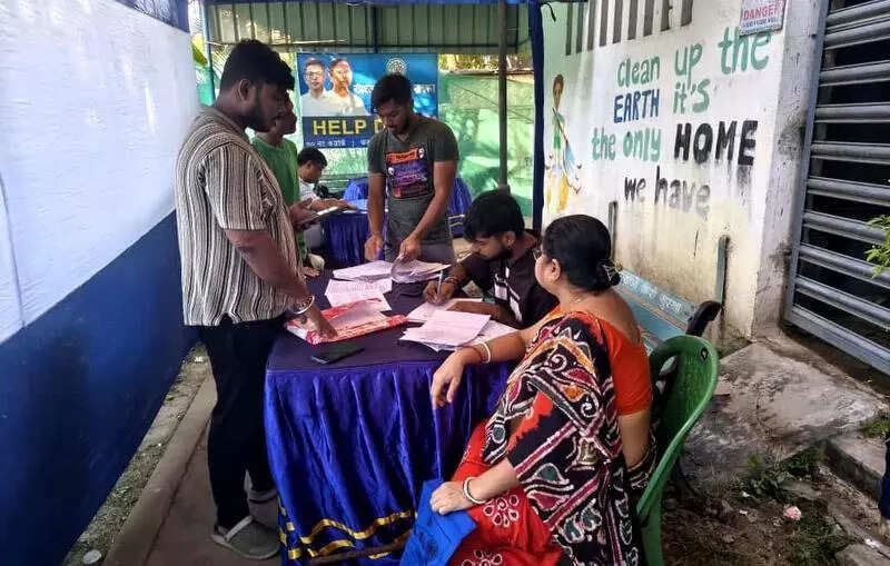 96.5% of 6.7cr Bengal voters mapped to 2002 SIR till now