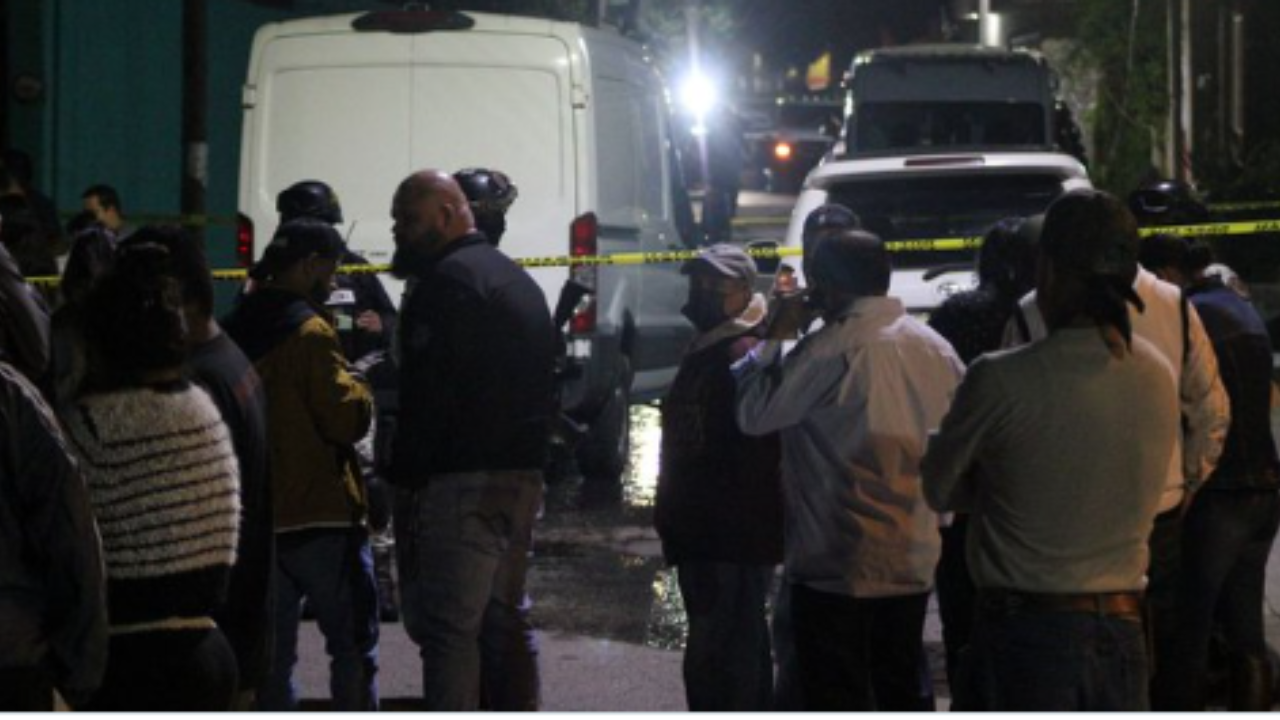 Gunmen open fire at bar in central Mexico; seven killed, five critically injured; probe launched