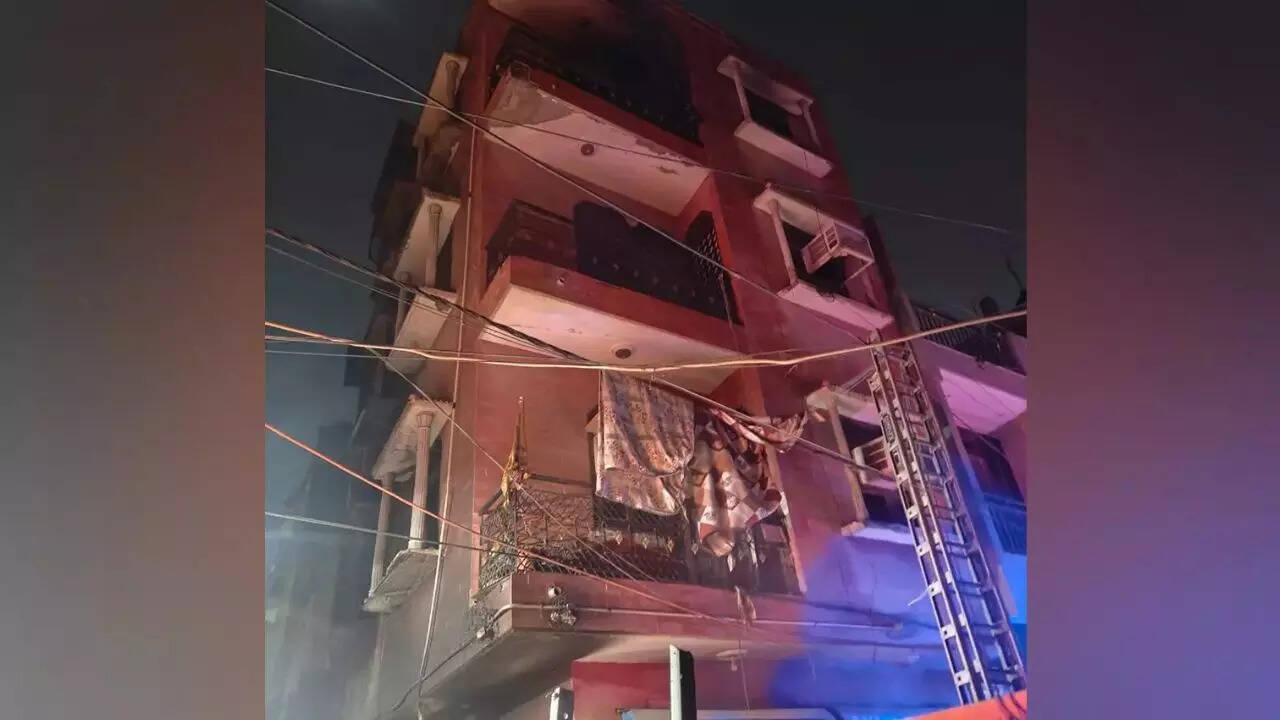 Delhi: Fire breaks out in Indraprastha University auditorium; 4 dead in Sangam Vihar in separate incident