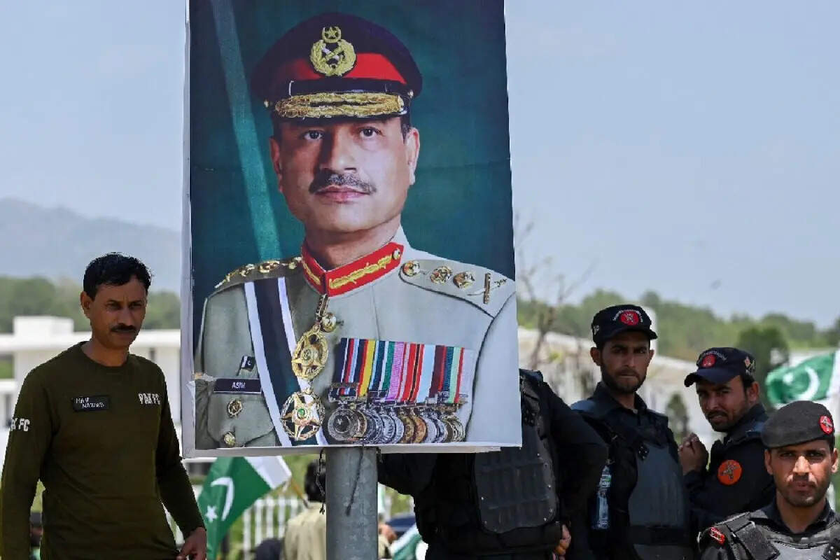 Unbridled power for Munir: UN raises red flag; Pak acts indignant