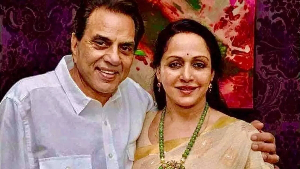 Hema recalls Dharmendra’s painful final days