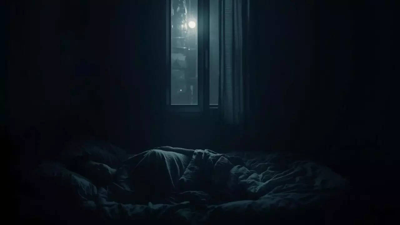 How waking up in the dark impacts your health: Scientists warn of sleep and hormone disruption