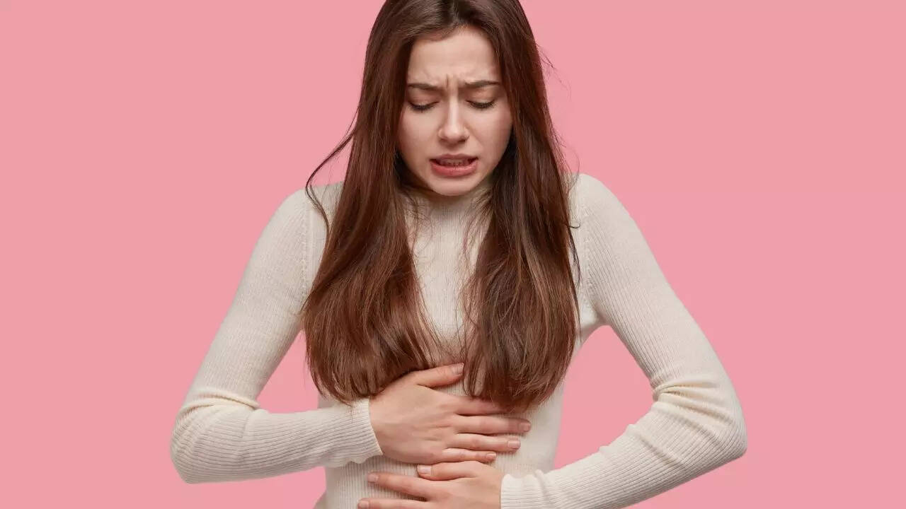 Abdominal pain isn’t always indigestion: Warning signs, serious causes, and effective remedies you must know