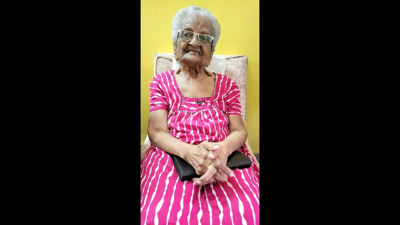 Retired gynaecologist, 98, donates Rs 3.4 crore to AIIMS Bhubaneswar for cancer course