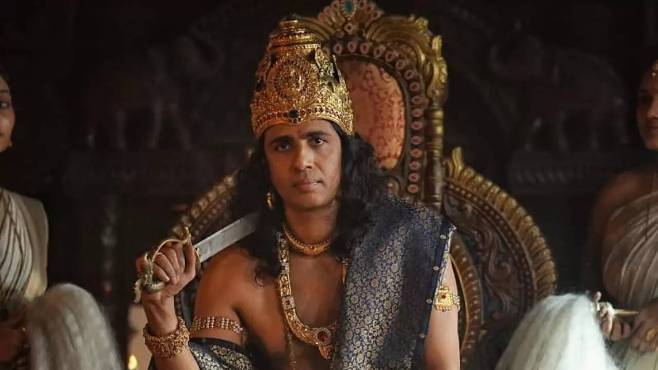 Gulshan urges actors to stop cribbing about nepotism