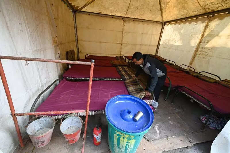 No one should spend night under open sky, says Rekha