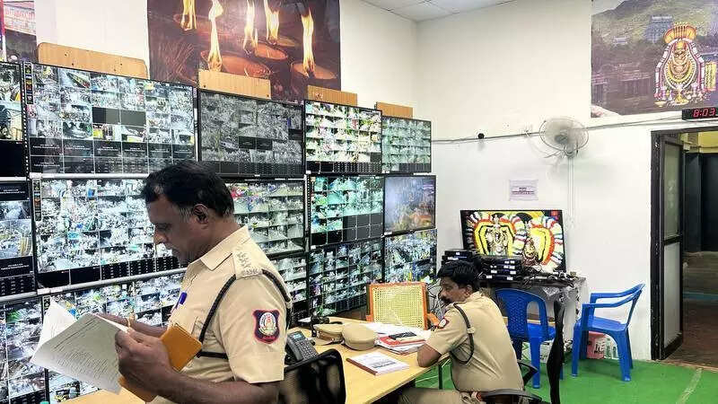 Tiruvannamalai cops bank on AI to manage crowd this Karthigai deepam