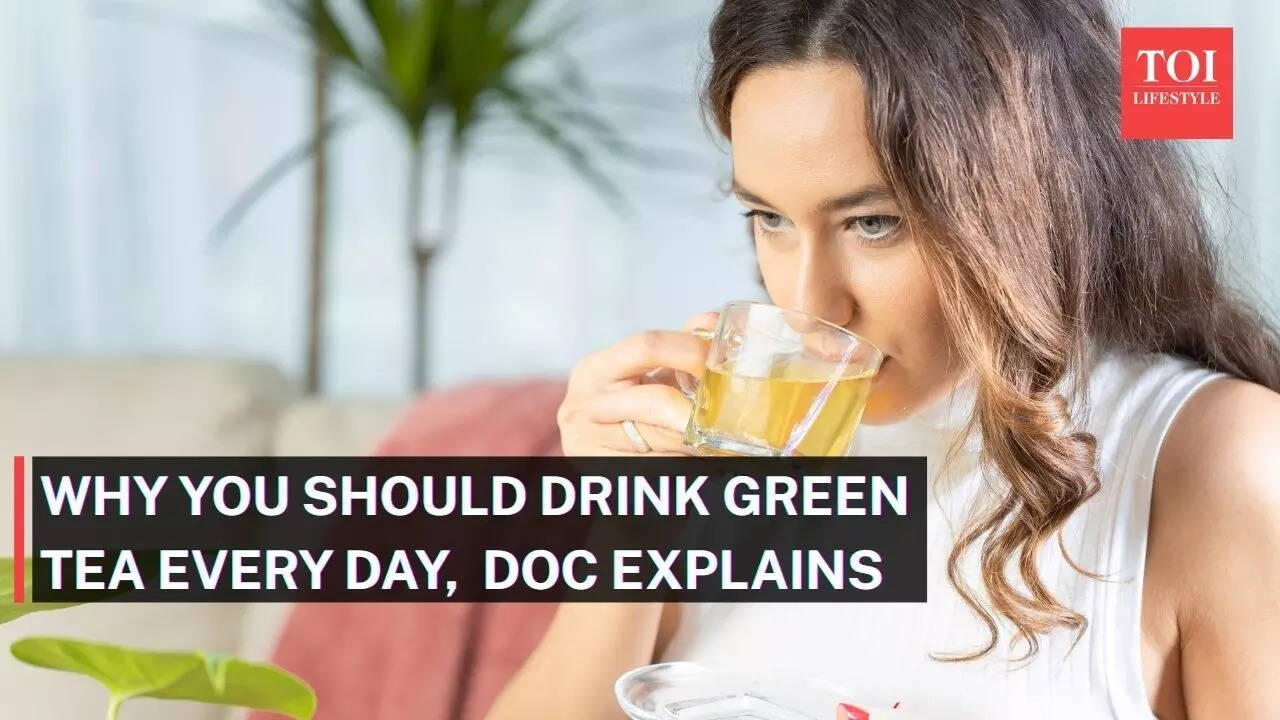 3 reasons to drink green daily, according to top doc