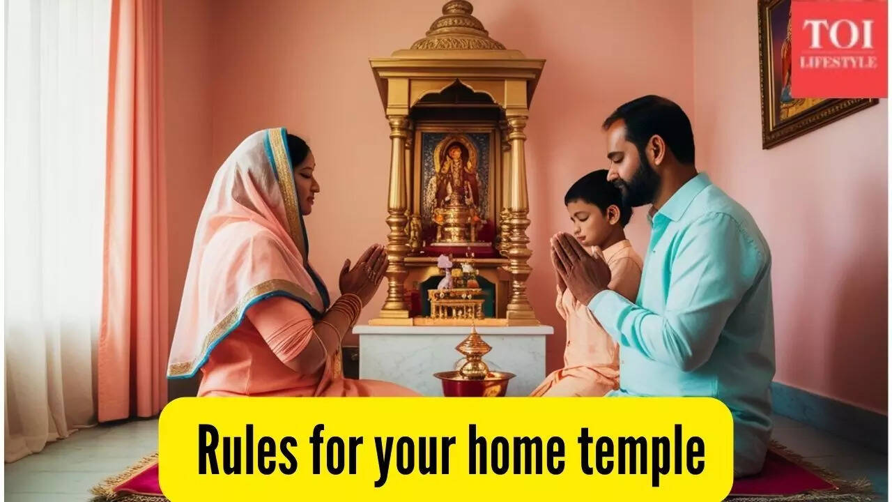 Idols of which Gods should not be kept together?