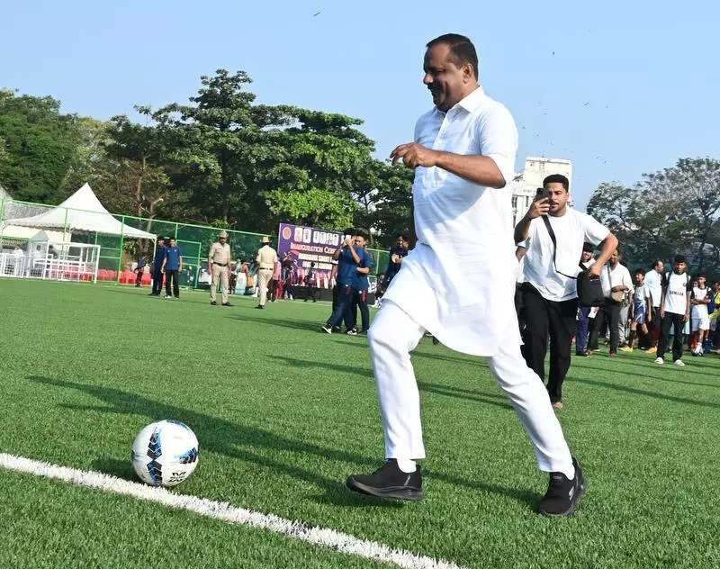 Chief minister post imbroglio leaves ministerial aspirants in limbo