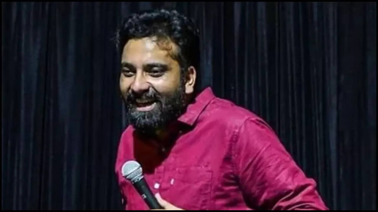 Bassi expresses his disappointment with flight delays