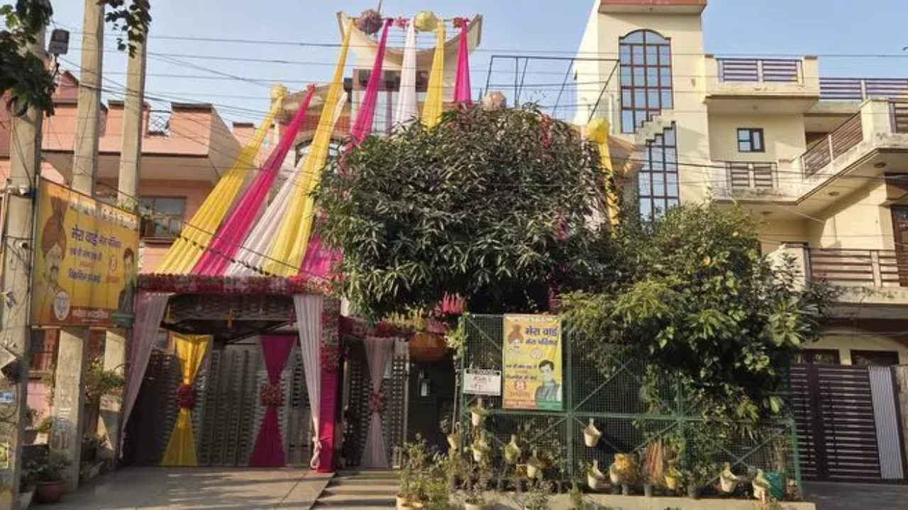 'Fear for life': FIR against Gurgaon BJP councillor for pressuring daughter to marry; cops get email