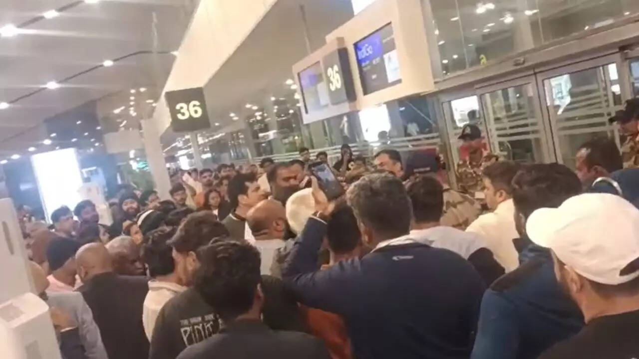 'Full-blown fiasco': As IndiGo fails to fly, chaos at Bengaluru airport; 102 flights cancelled