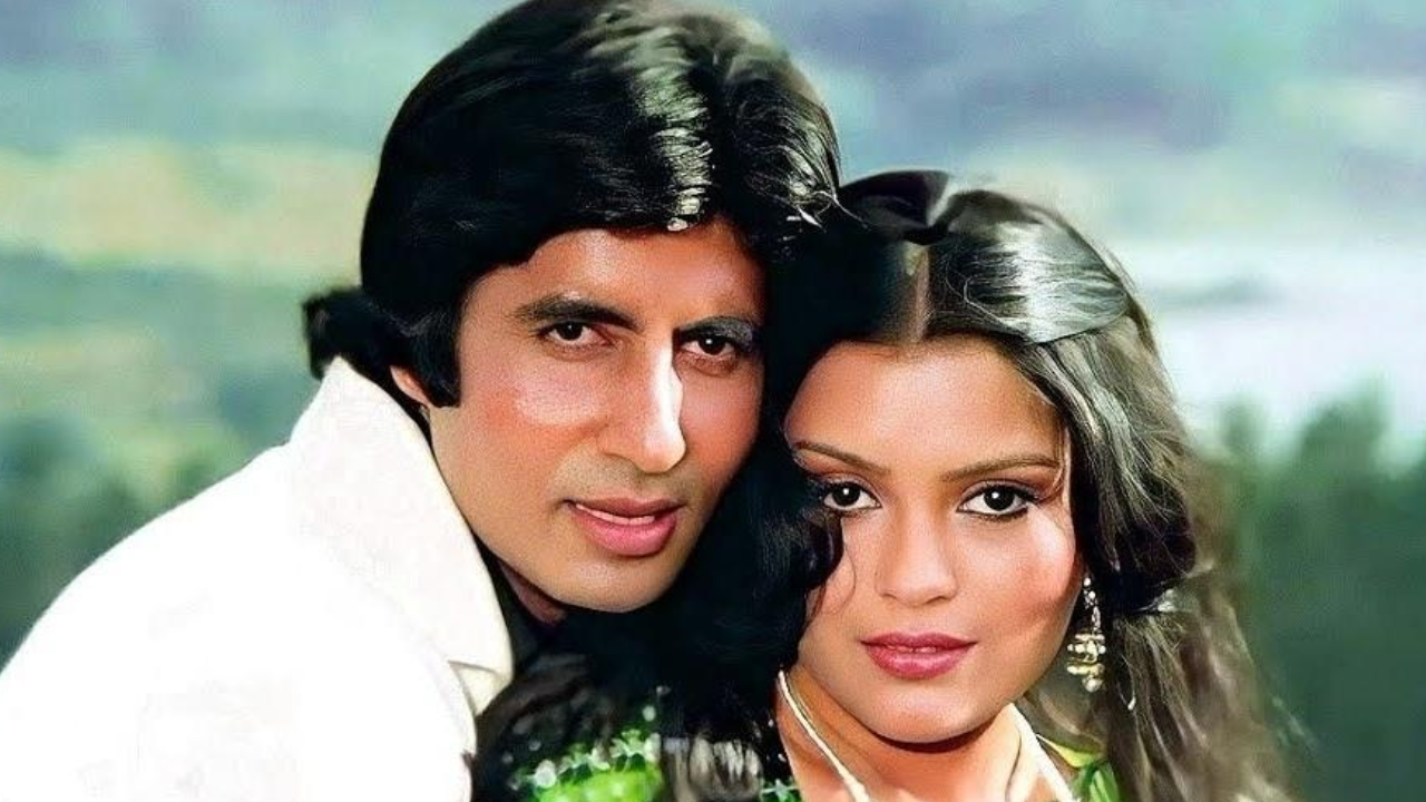 Zeenat Aman revisits ‘Dostana’ scene with Amitabh Bachchan