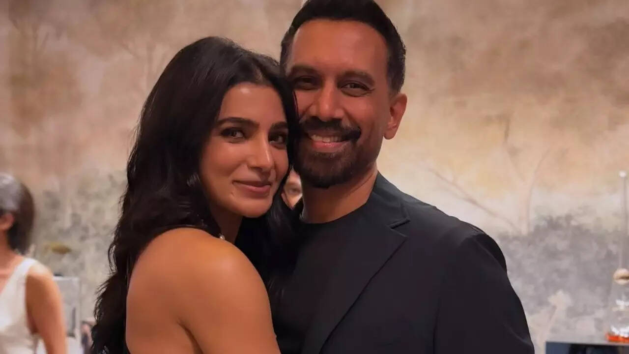 When Samantha hinted at dating Raj, called him 'life jacket'