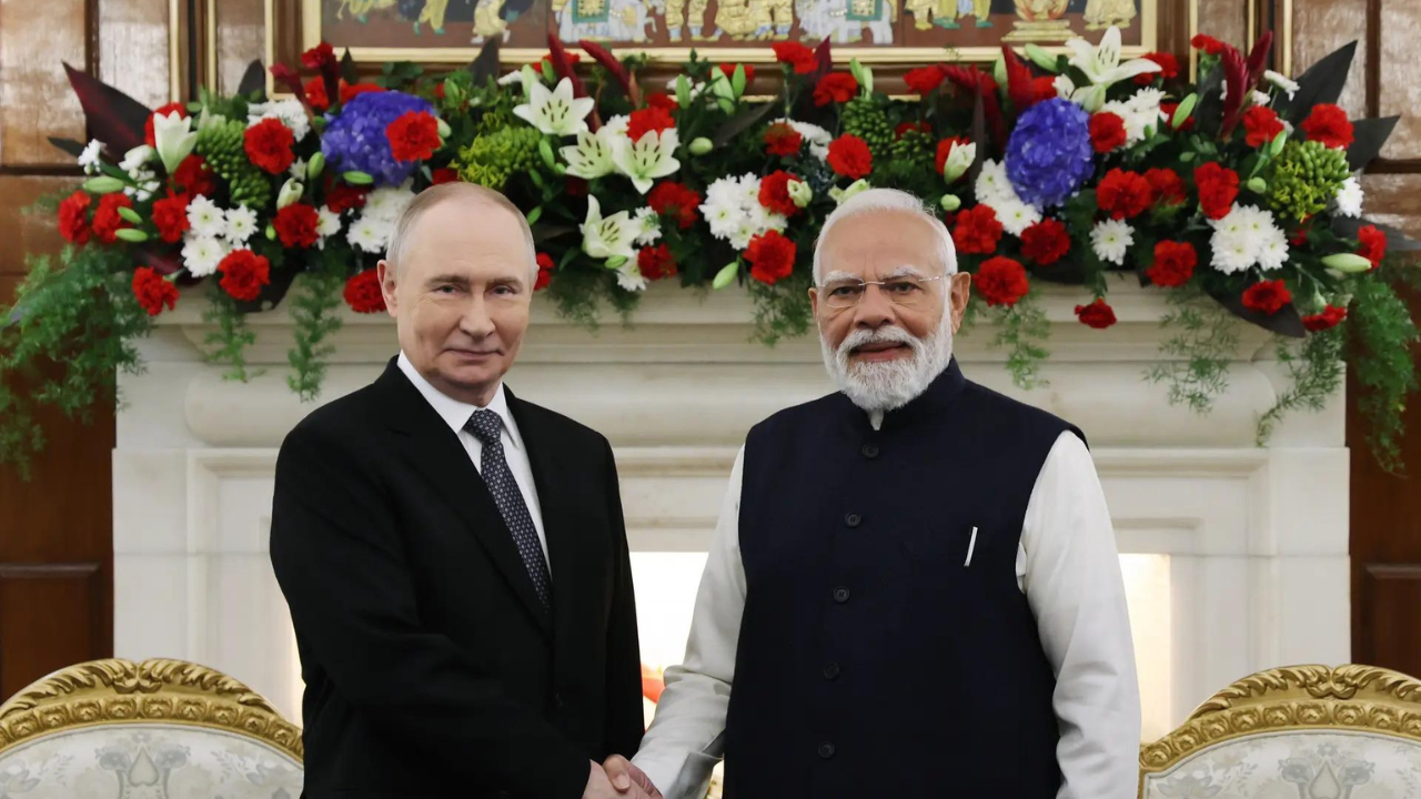 From Kashmiri saffron to Assam tea: What all PM Modi gifted Vladimir Putin - see pics