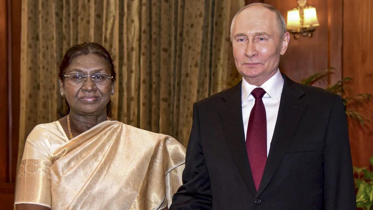 From Jhol momo to Saffron Pulao: President Murmu hosts grand feast for Putin; what was on the menu