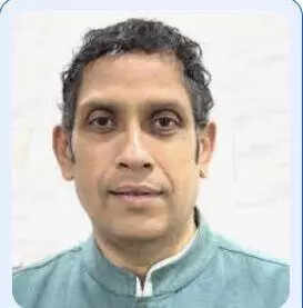 AICC leader meets Vijay sparking confusion among Congress rank and file