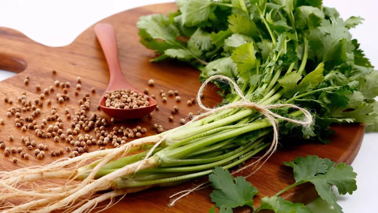 Coriander helps you lose weight: Know the benefits and how it works