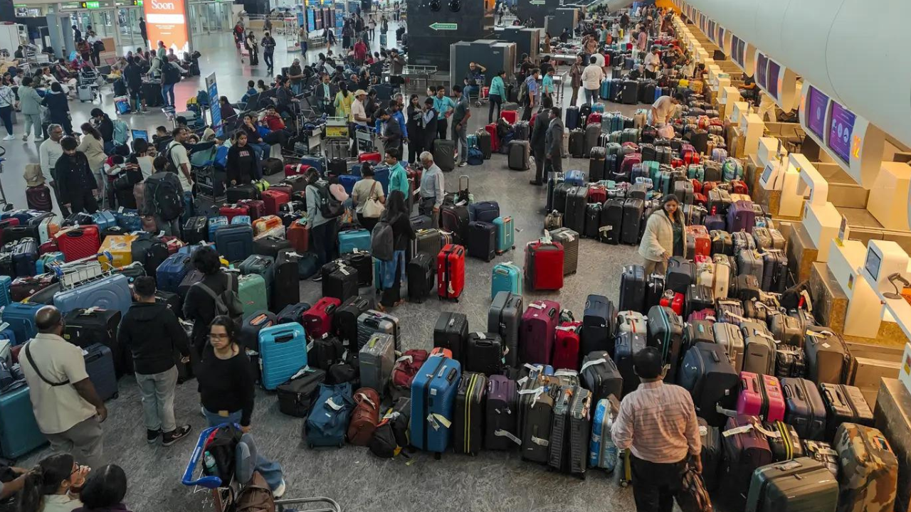 Day 5 of IndiGo turmoil: Over 400 flights cancelled across four major airports - top developments
