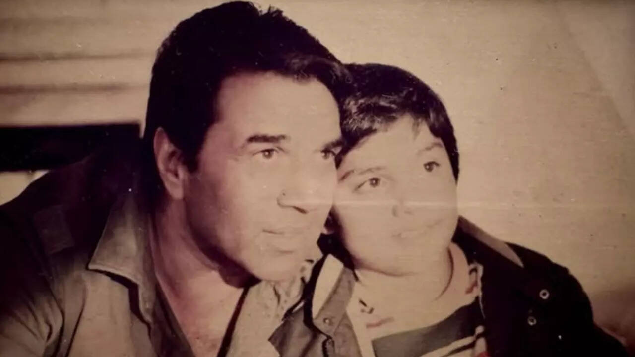 Abhay posts nostalgic throwback on Dharmendra’s 90th birth anniversary