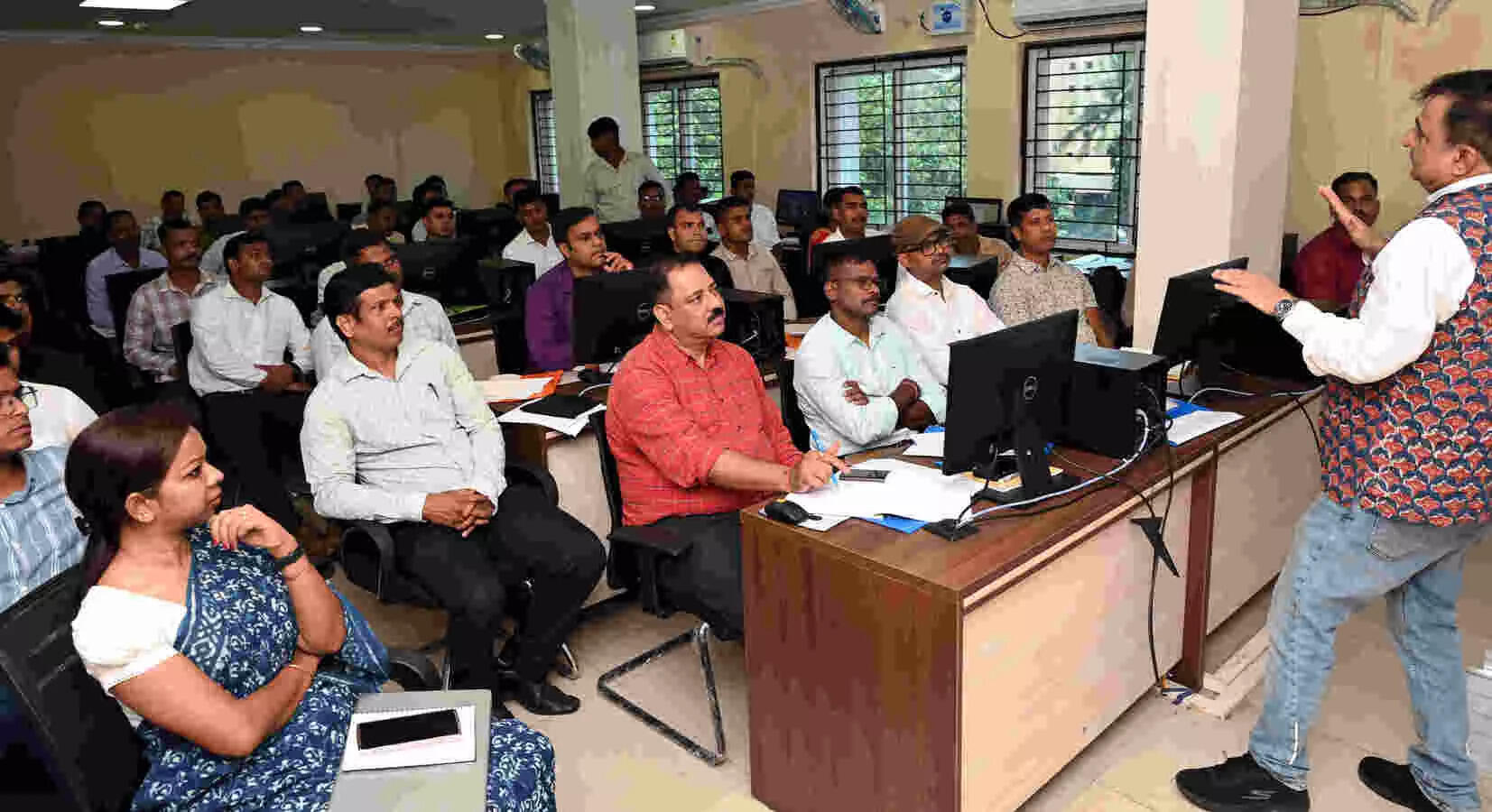 3.5k people in Odisha lost Rs 222cr to cyber crime in 16 mnths: CM informs House