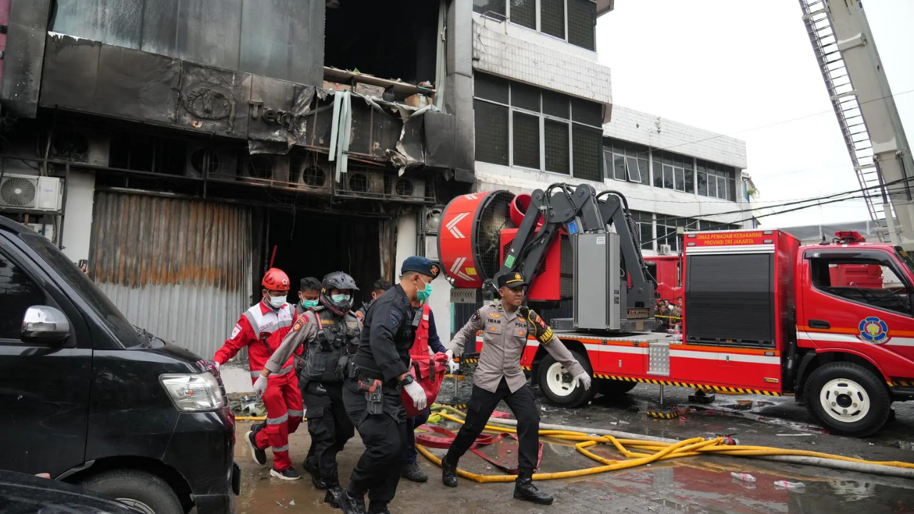 Indonesia fire: Massive blaze engulfs seven-story office building in Jakarta; 17 killed